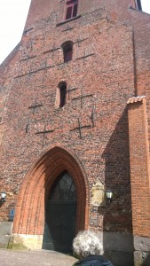 Indgangspartiet ved St. Marienkirche fra 1287. Den ældste bygning i byen